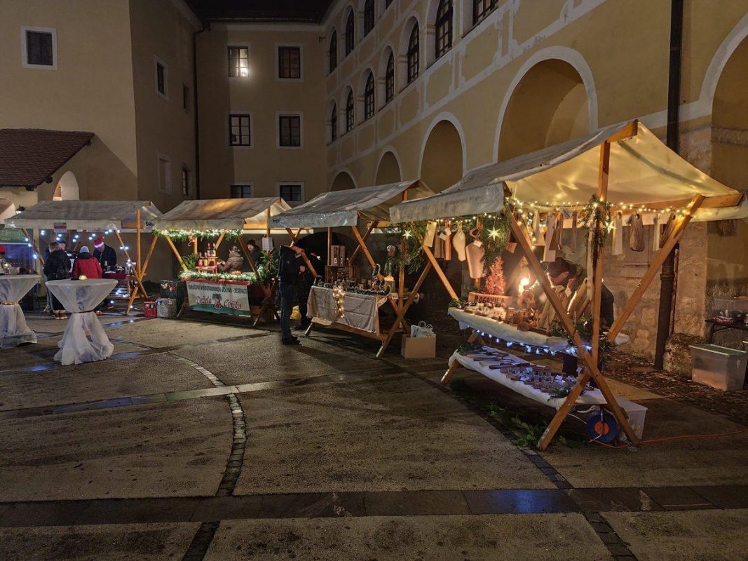 Božični sejem Grad Mokrice_20.12.