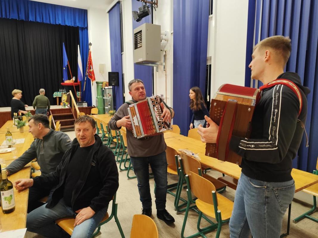 Pokušina vin in študlijada (35)