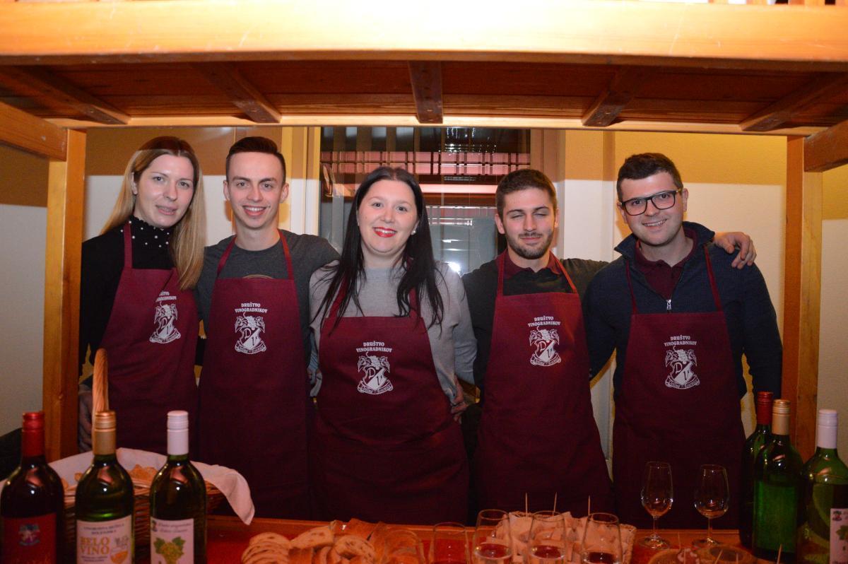 slovo mladega vina (66)