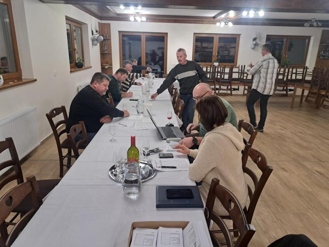 Trening društvenih ocenjevalcev in priprave na ocenjevanje_14/16.3